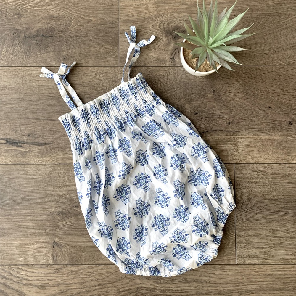 {NWOT} Baby Girls Romper (24M)